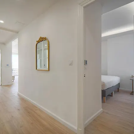 Luxueux 3 Balcon, Carre D'or- Coeur De A3b129 戛纳