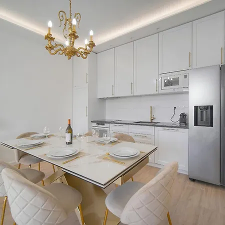 Luxueux 3 Balcon, Carre D'or- Coeur De A3b129 *