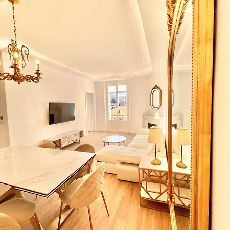 Luxueux 3 Balcon, Carre D'or- Coeur De A3b129 *